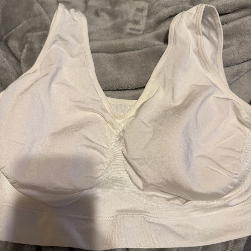 NWT ONE-TrueKind Wireless White Bralette Women Size 4XL